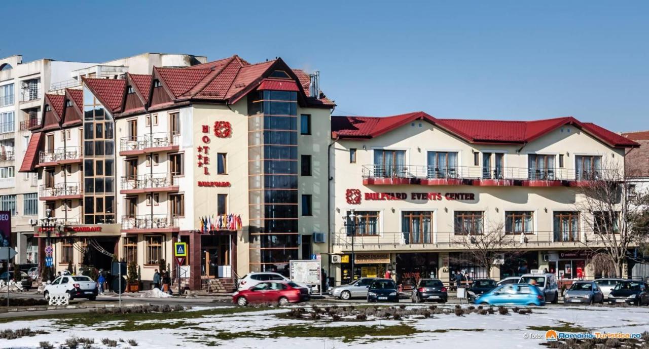 Hotel Bulevard Fagaras Luaran gambar