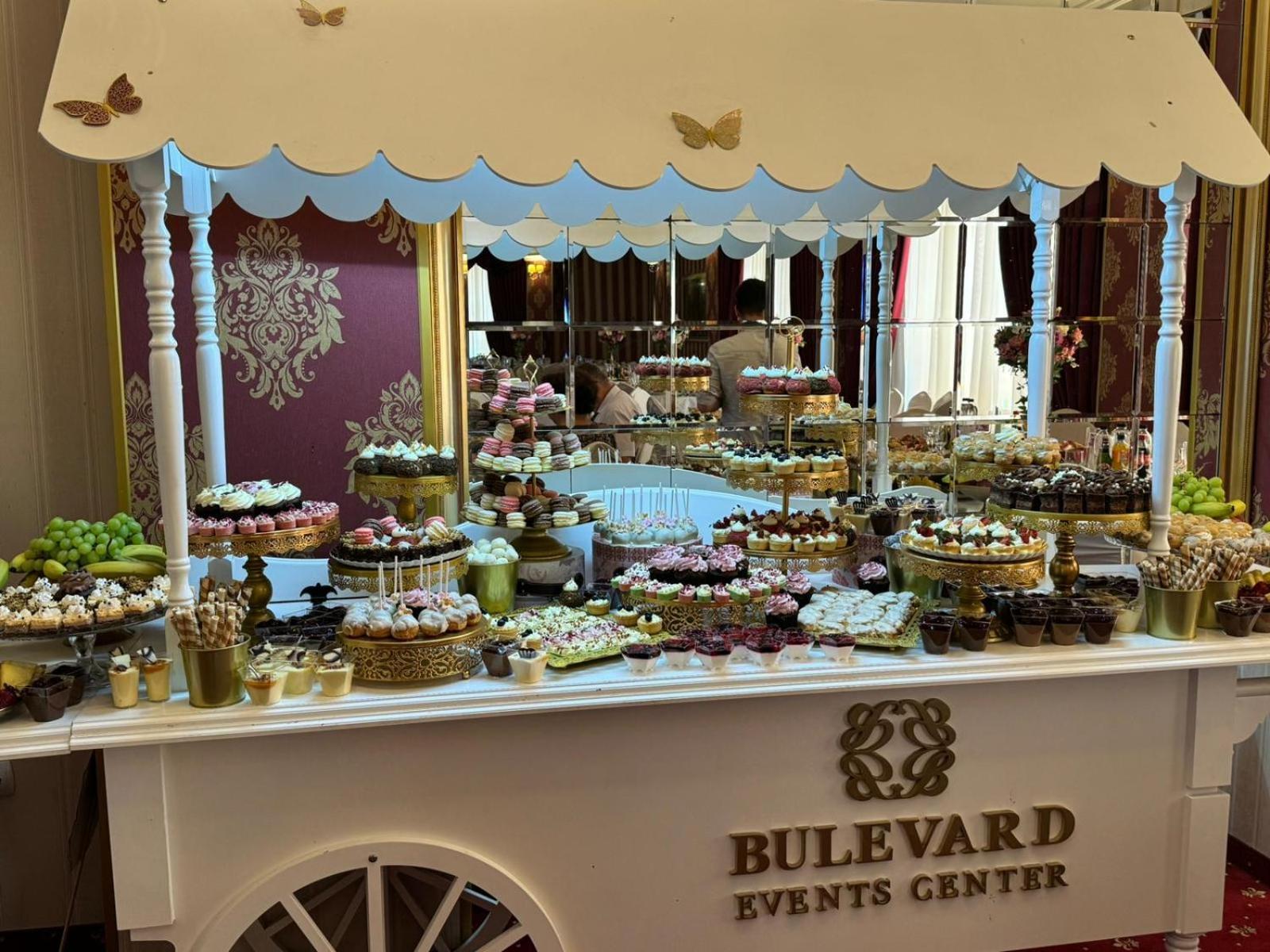 Hotel Bulevard Fagaras Luaran gambar