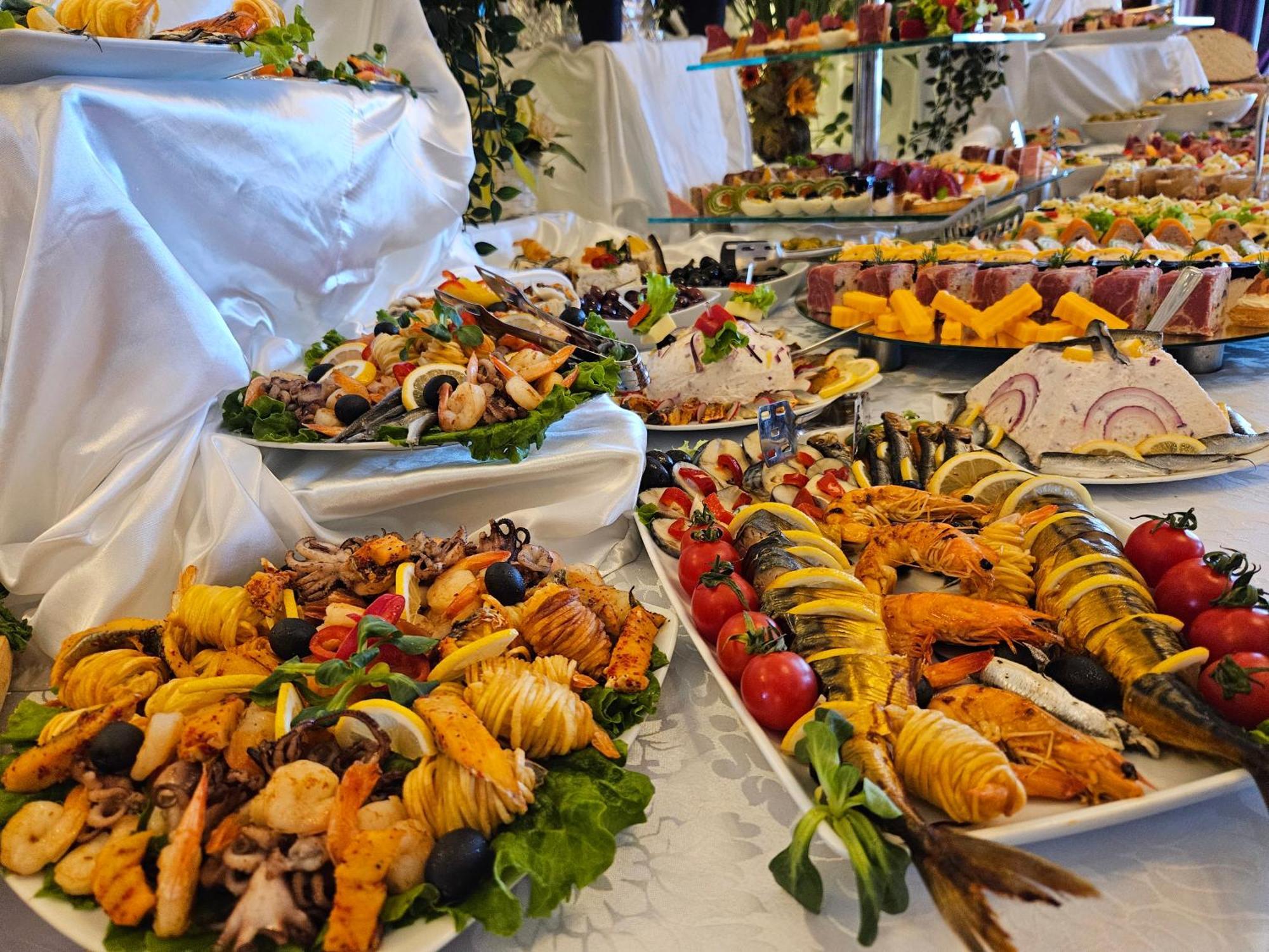 Hotel Bulevard Fagaras Luaran gambar