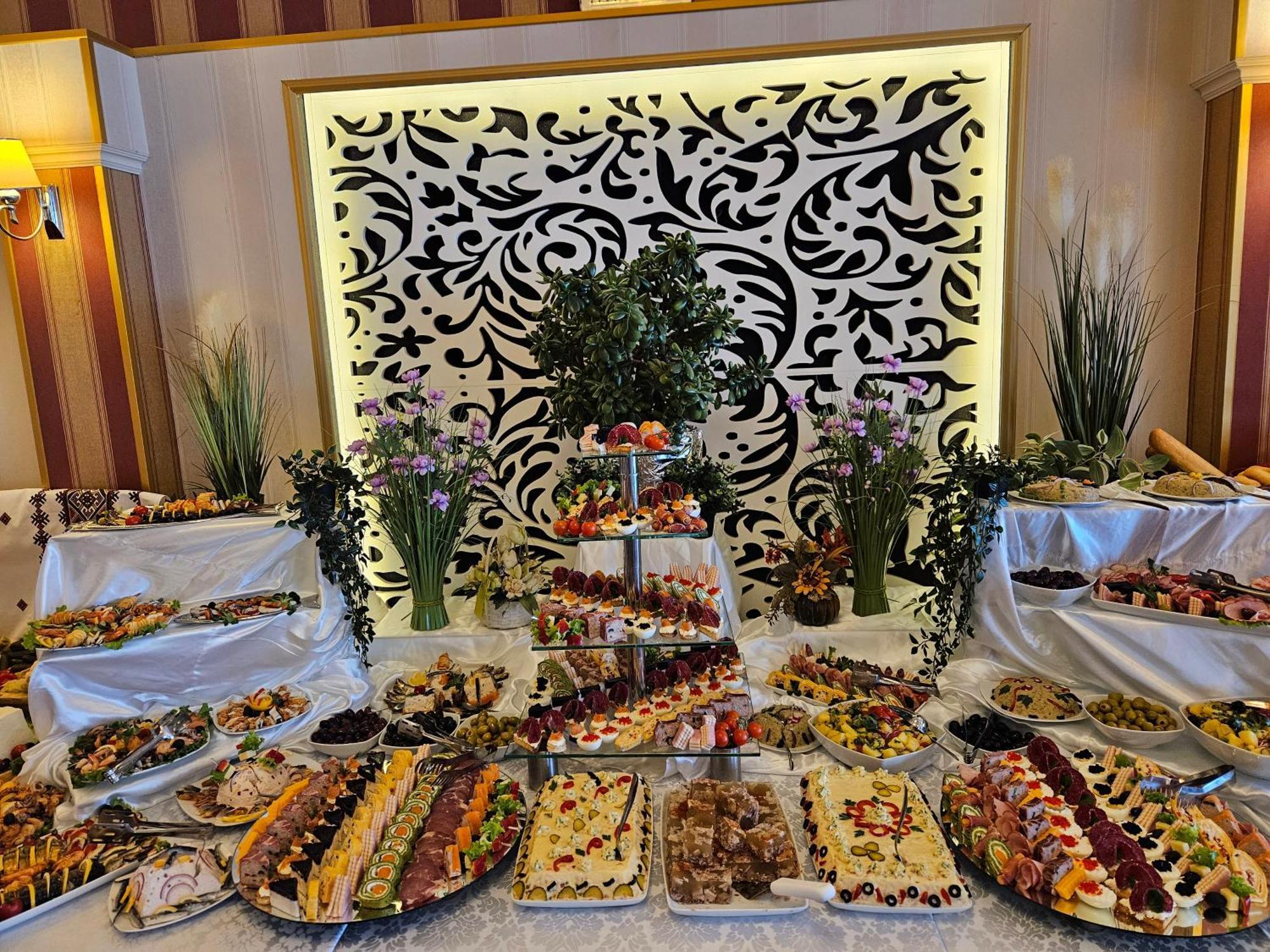 Hotel Bulevard Fagaras Luaran gambar