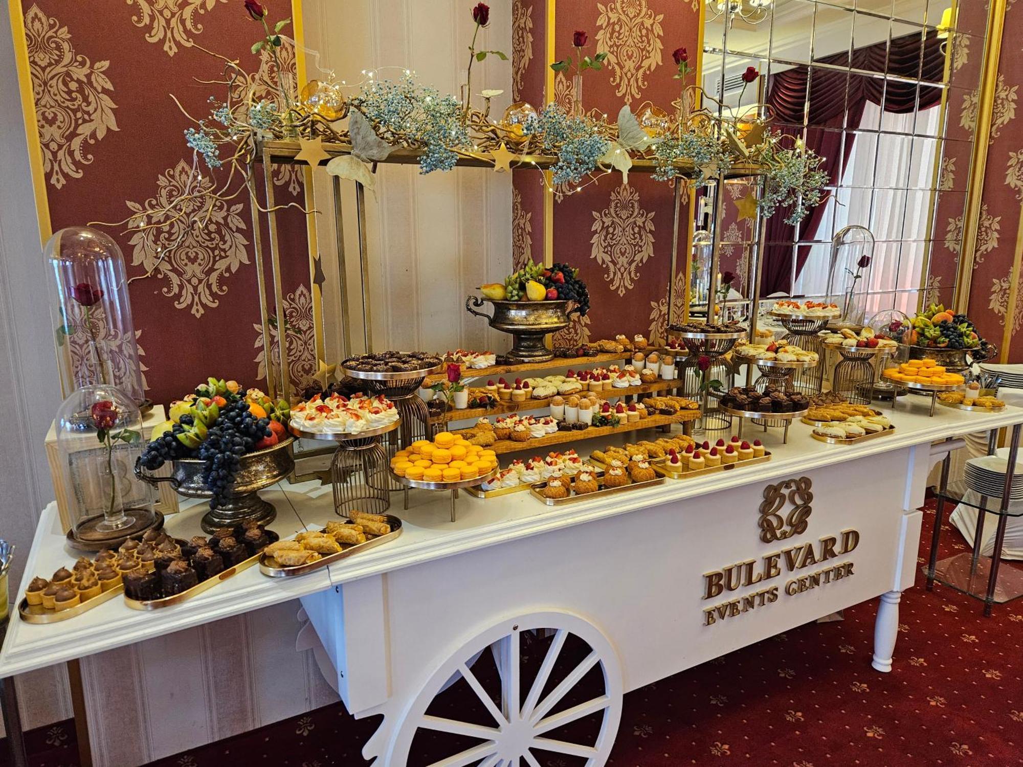 Hotel Bulevard Fagaras Luaran gambar